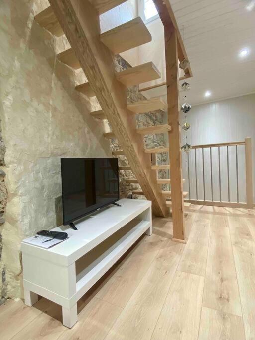 La Maison D Evahlia Creissels Bagian luar foto
